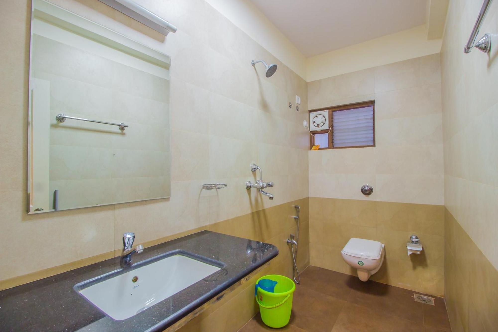 Collection O Holy Cross Home Stays Goa Vieja Exterior foto